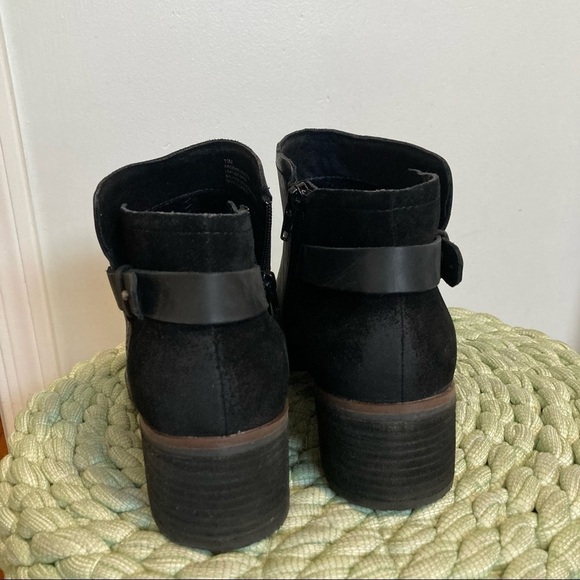 Kork-Ease Korks Sonya Black Matte Leather/Suede Buckle Ankle Boots/Booties - Picture 7 of 10